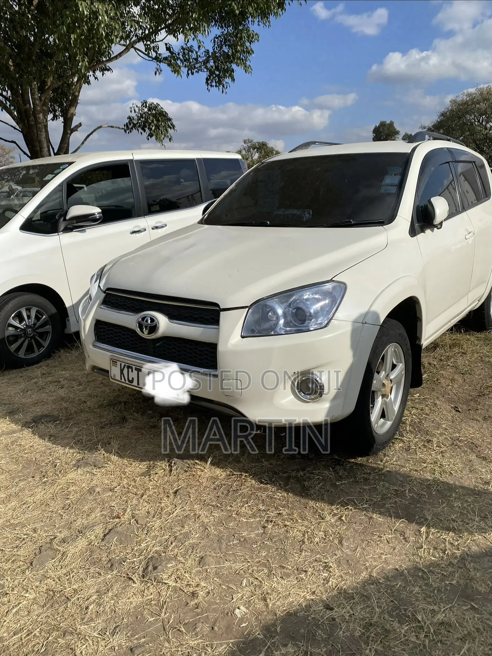 Toyota RAV4 2011 White