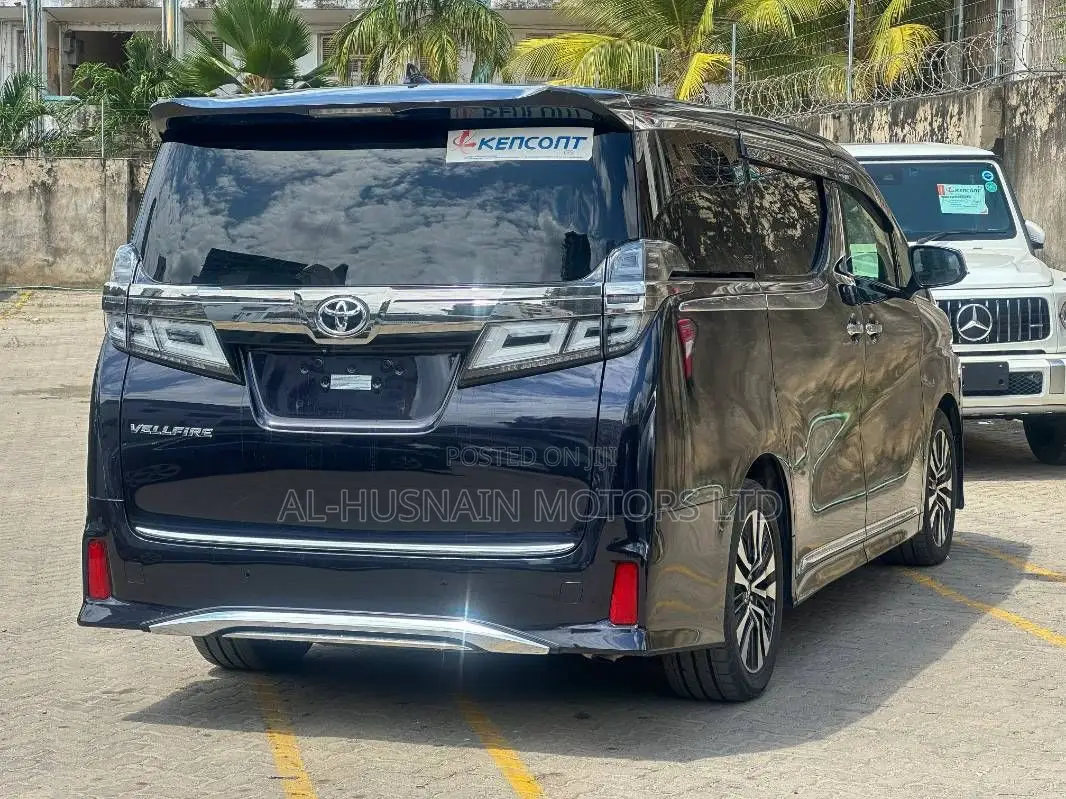Toyota Vellfire 2.5 Z G Edition 2019 Black