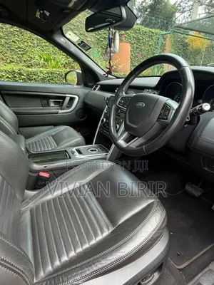 Land Rover Discovery Sport 2016 Red