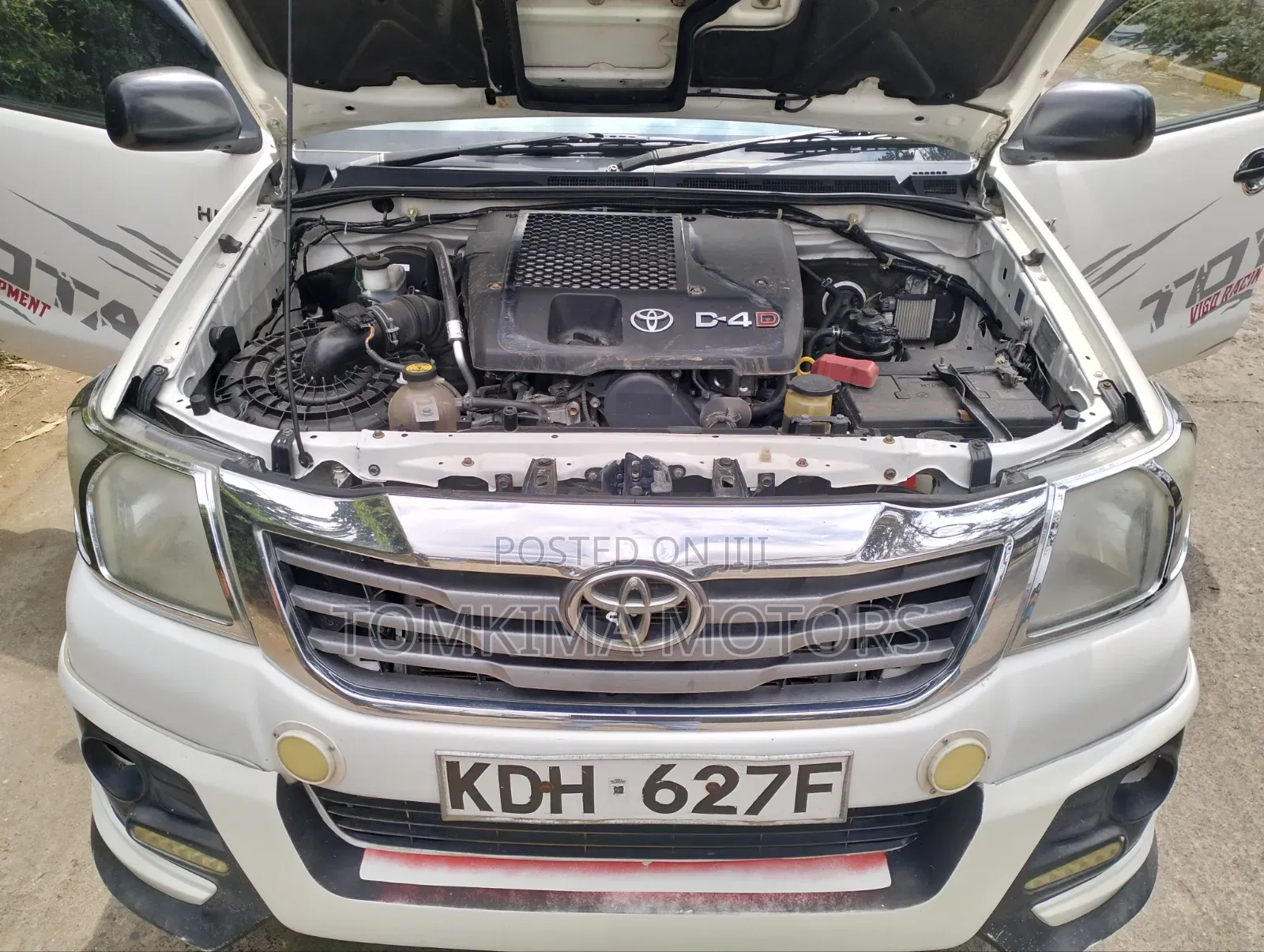 Toyota Hilux 2015 White