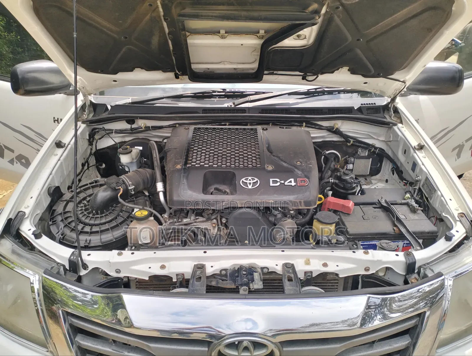 Toyota Hilux 2015 White