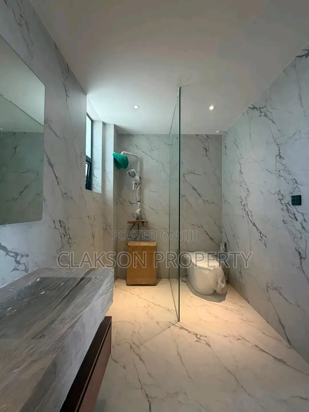 3bdrm Apartment in Westland, Spring Valley for sale