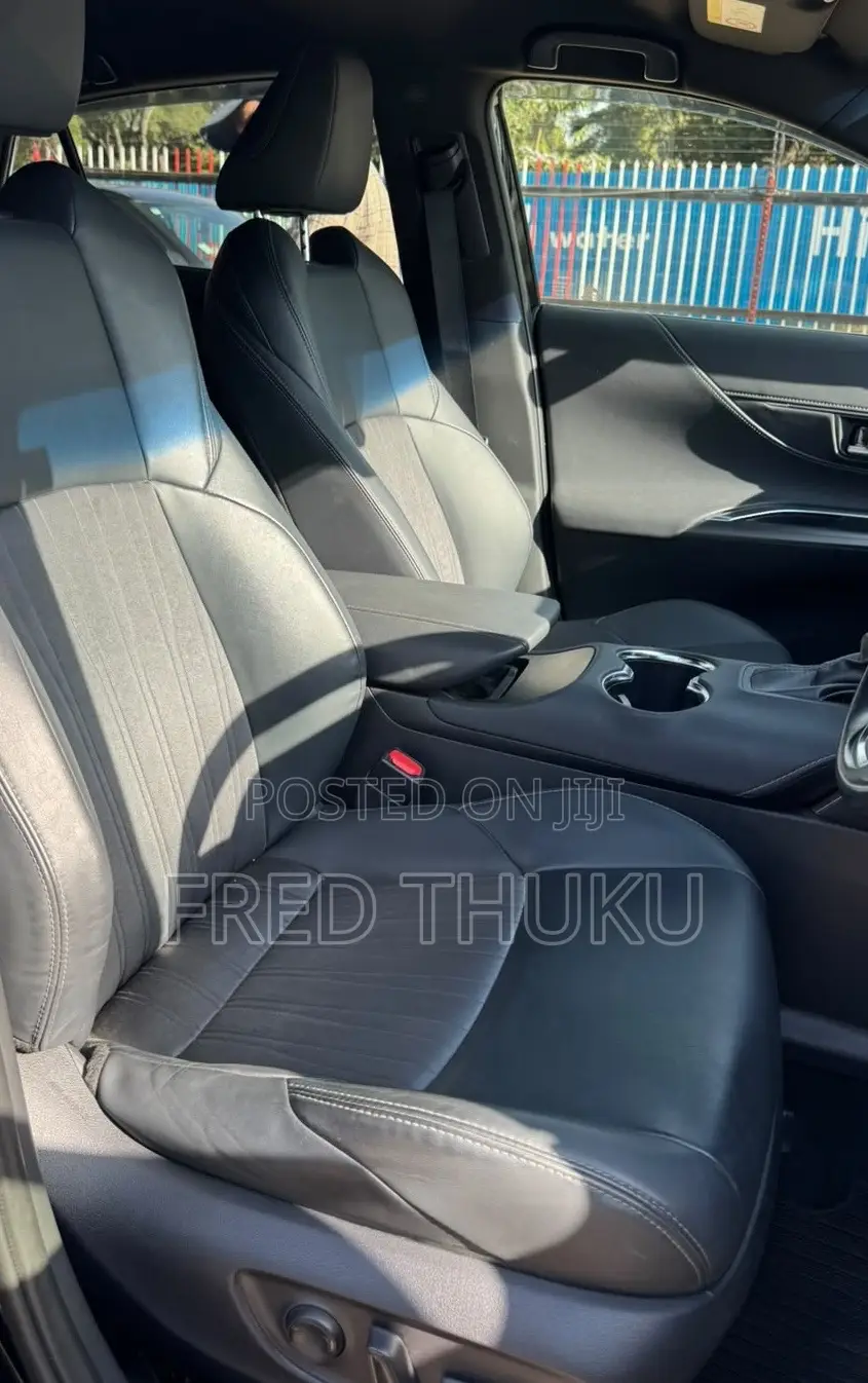 Toyota Harrier G 2020 Black