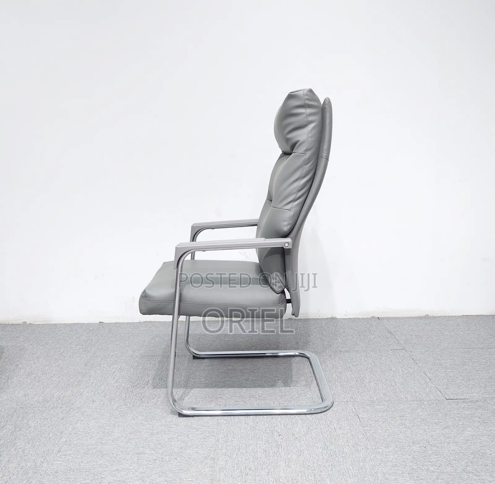 Office Chair : Gray Leather Executive Office Chair