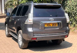 Toyota Land Cruiser Prado 3.0 TD 2011 Gray