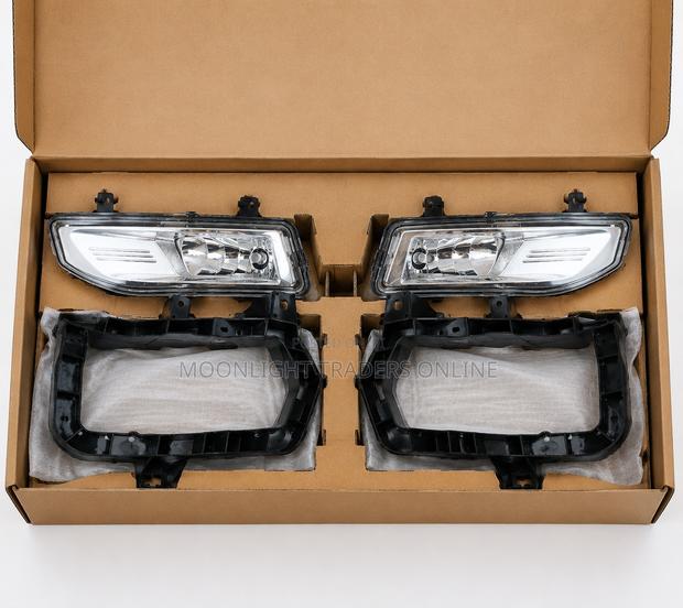 Nissan Note 2018 Fog Lights + Fog Covers - main view