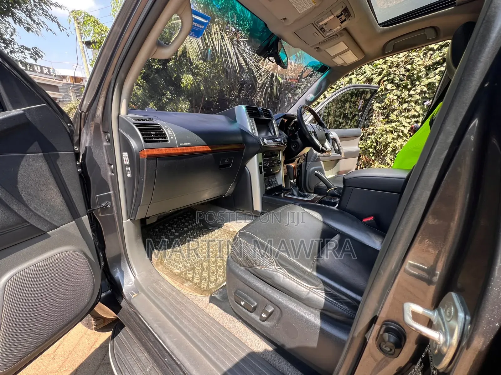 Toyota Land Cruiser Prado 2011 Gray
