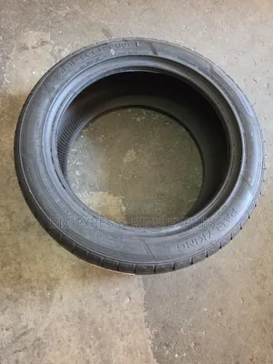 245 /45 R18 Pallyking Tires (Runflat)