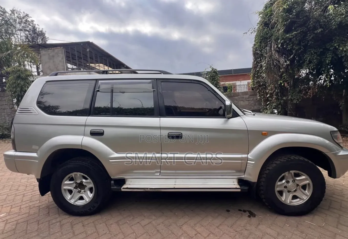 Toyota Land Cruiser Prado 2000 Silver