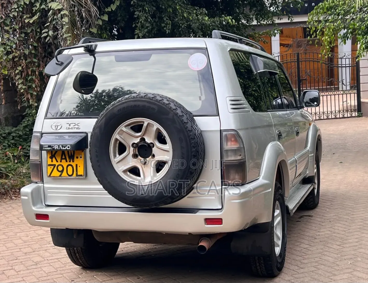 Toyota Land Cruiser Prado 2000 Silver