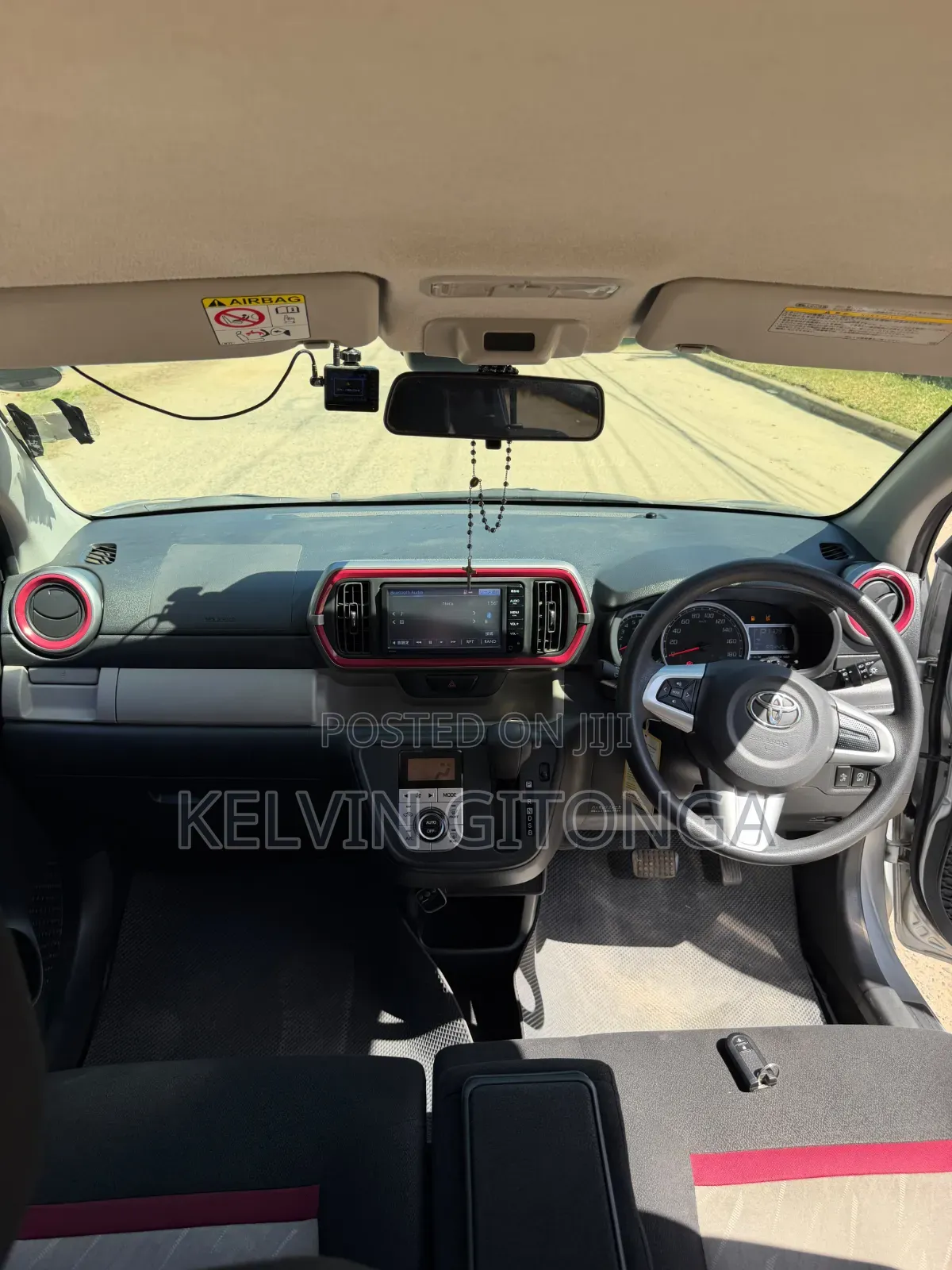 Toyota Passo 2017 Silver