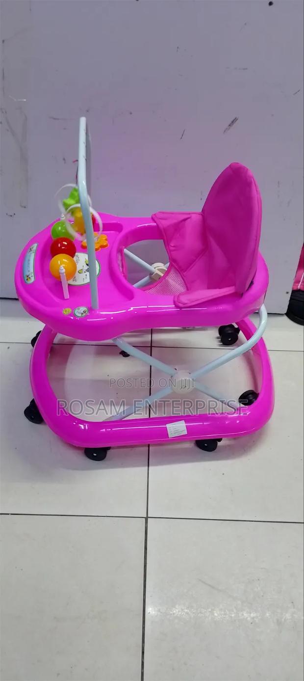 Baby Walker - thumbnail 2