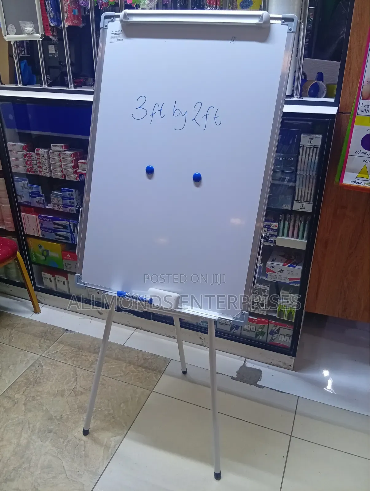 Executive 3 by 2ft Whiteboard With Stand, Free Duster and 2 Magnets
