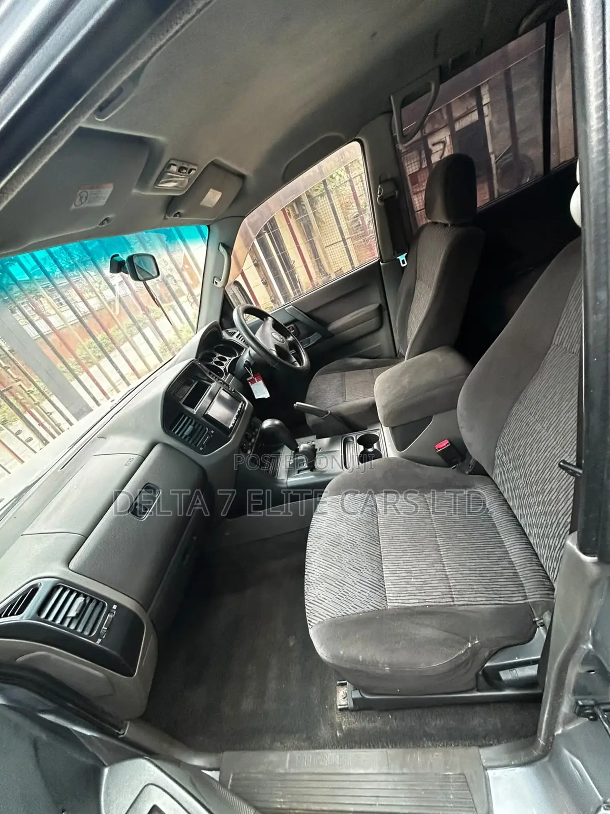 Mitsubishi Pajero 3.5 V6 GDI Elegance Automatic 2005 Gray