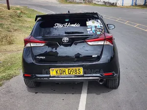 Toyota Auris 2015 Black