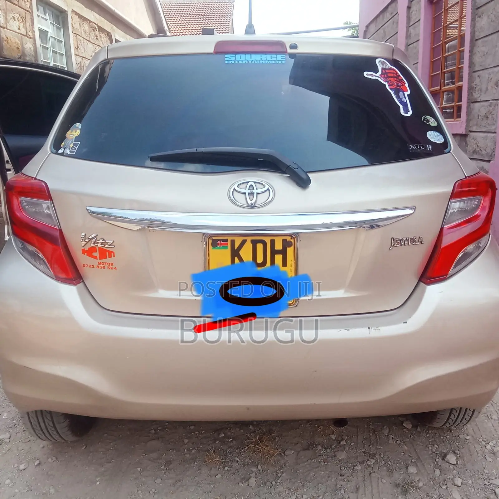 Toyota Vitz 2015 Gold