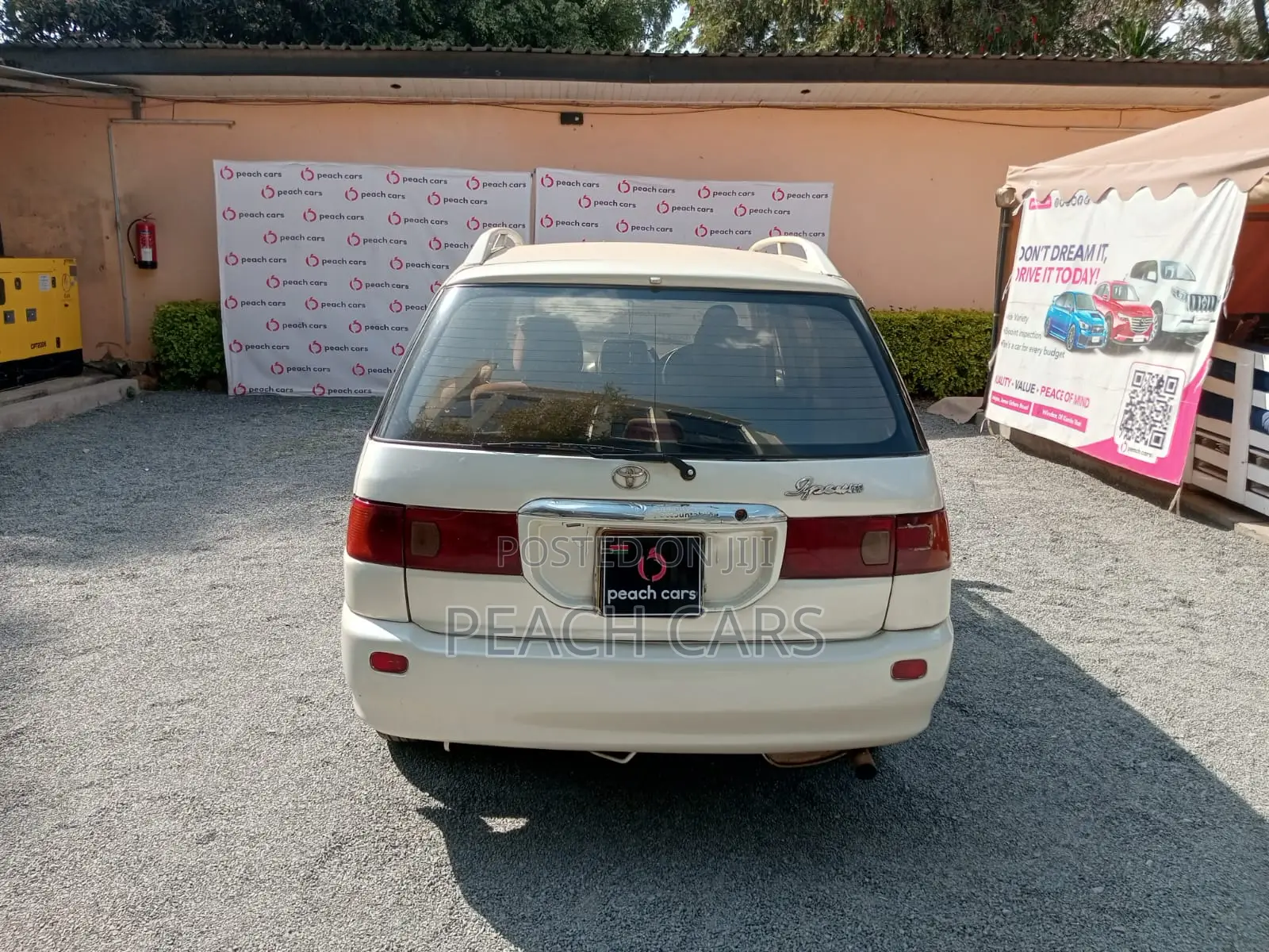 Toyota Ipsum 2015 White