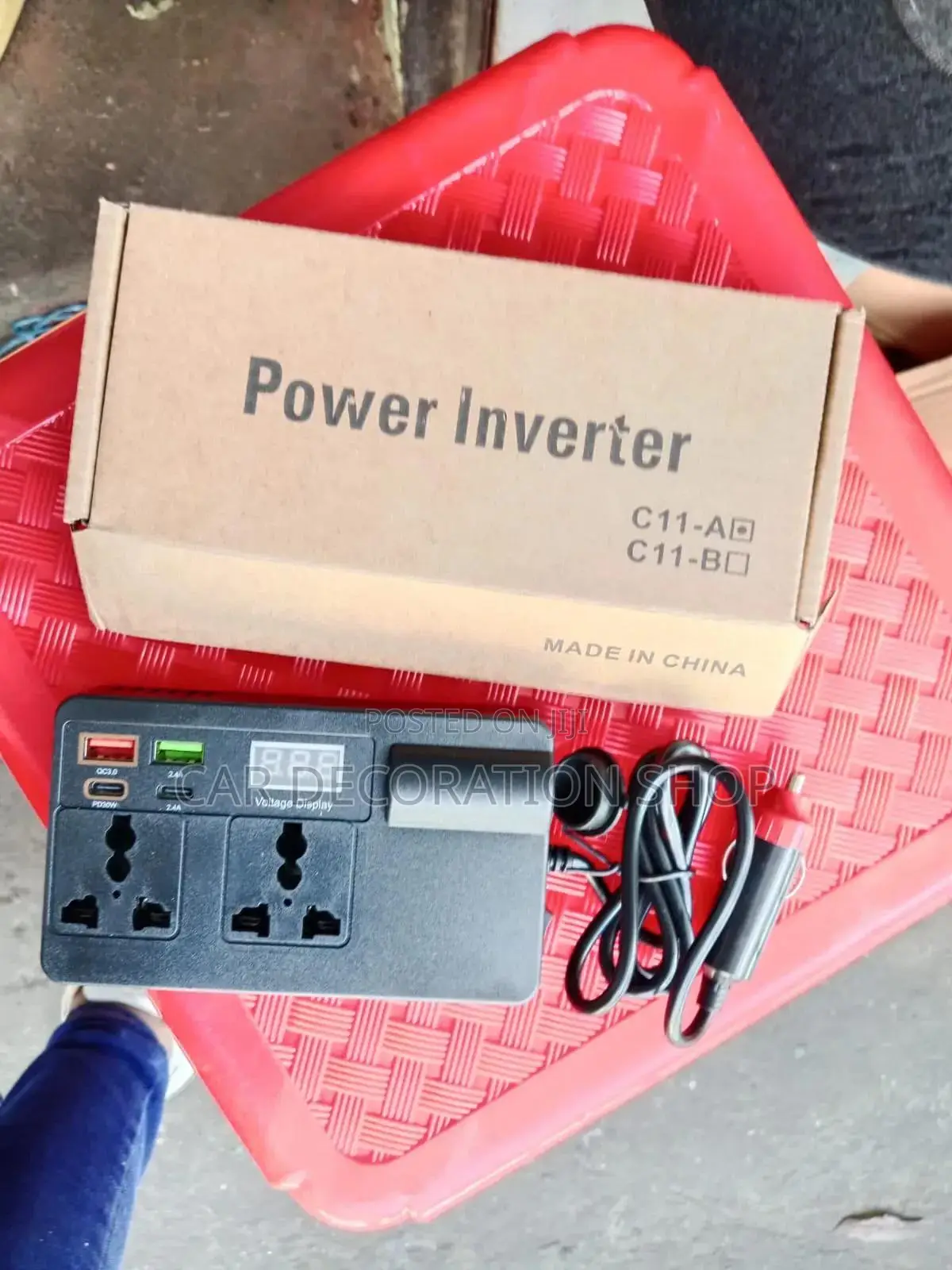 Cigarette Lighter Car Inverter Suitable for Laptops,tablets,phones