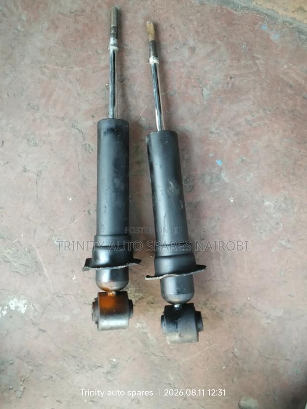 Original kYB Ex Japan Toyota Axio 4wd Rear Shock Absorbers