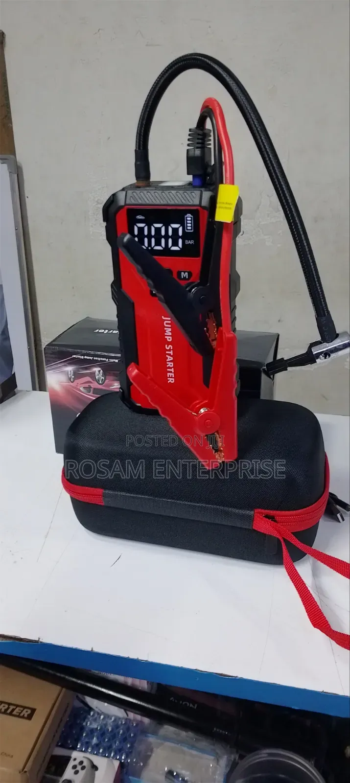 Portable Car Jump Starter With an Air Compressor