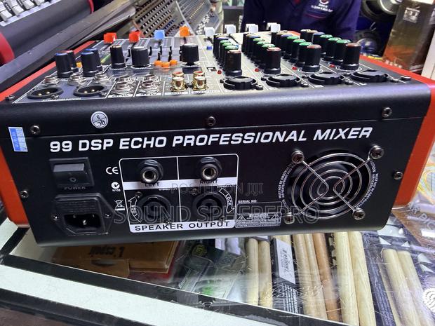 Megatron 4 Channel Powered Mixer - thumbnail 2