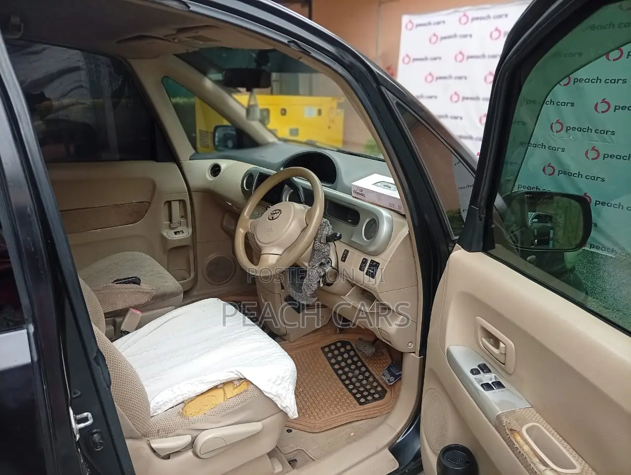 Toyota Porte 2006 Black