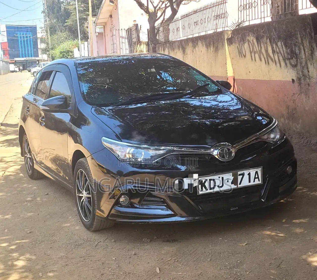 Toyota Auris 2016 Black
