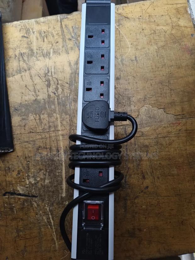 PDU 6-Way Metallic - main view