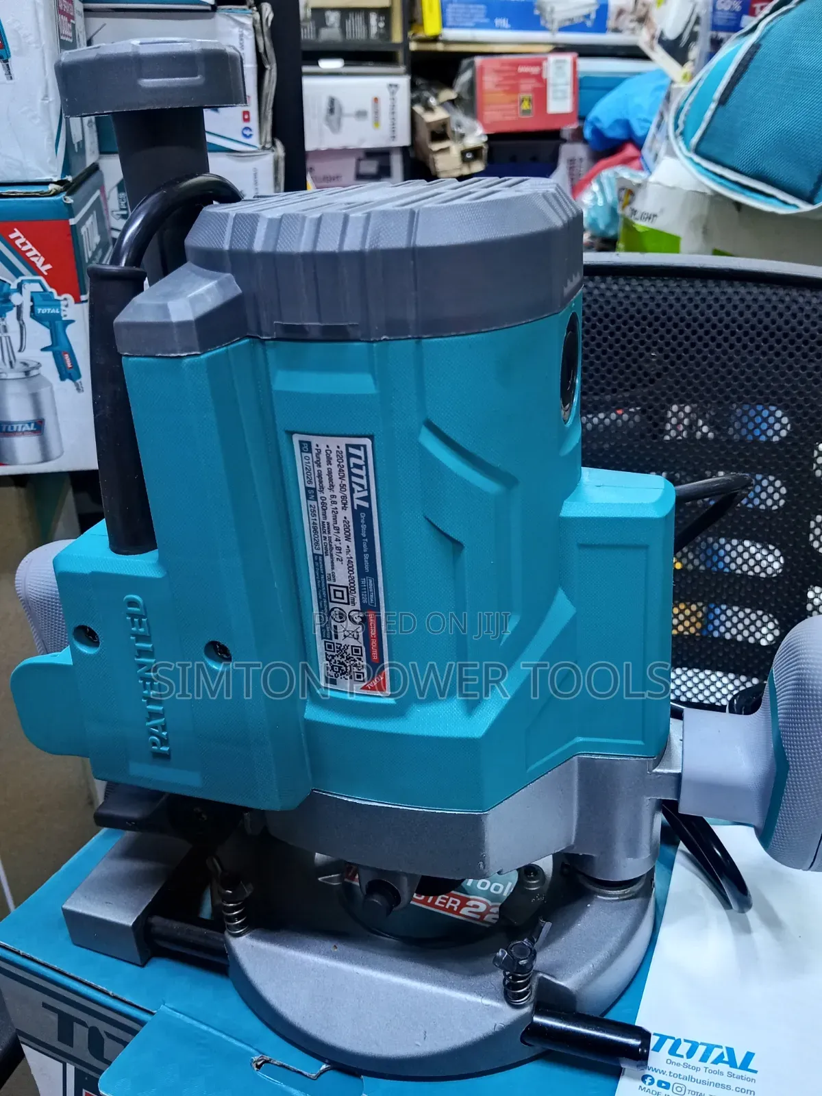 TOTAL TR111226 Industrial Electric Wood Router, 