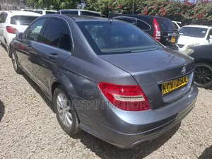 Mercedes-Benz C200 2012 Gray