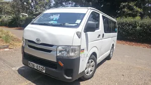 Toyota HiAce 2013 White
