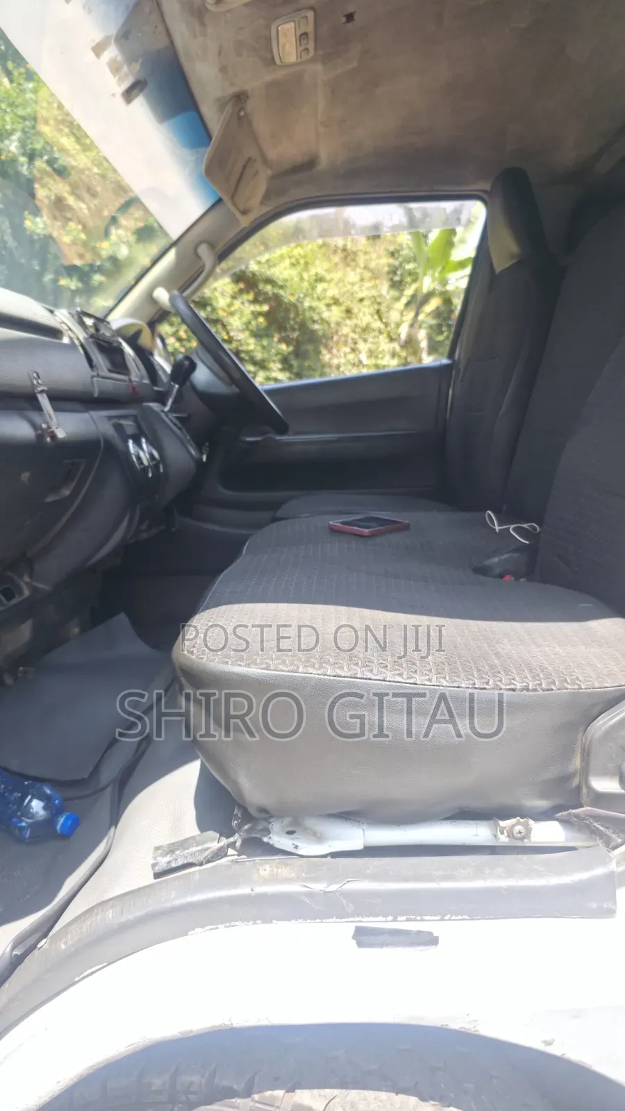 Toyota HiAce 2013 White