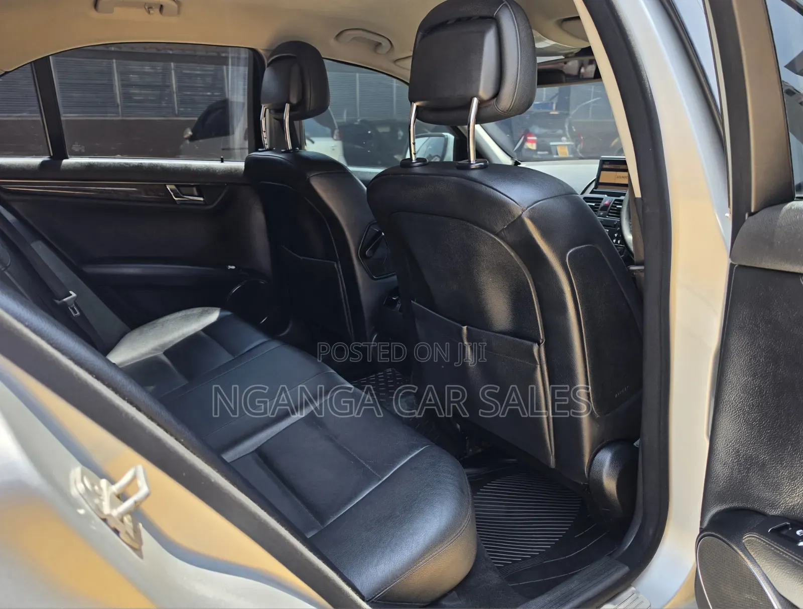 Mercedes-Benz C200 2009 Silver