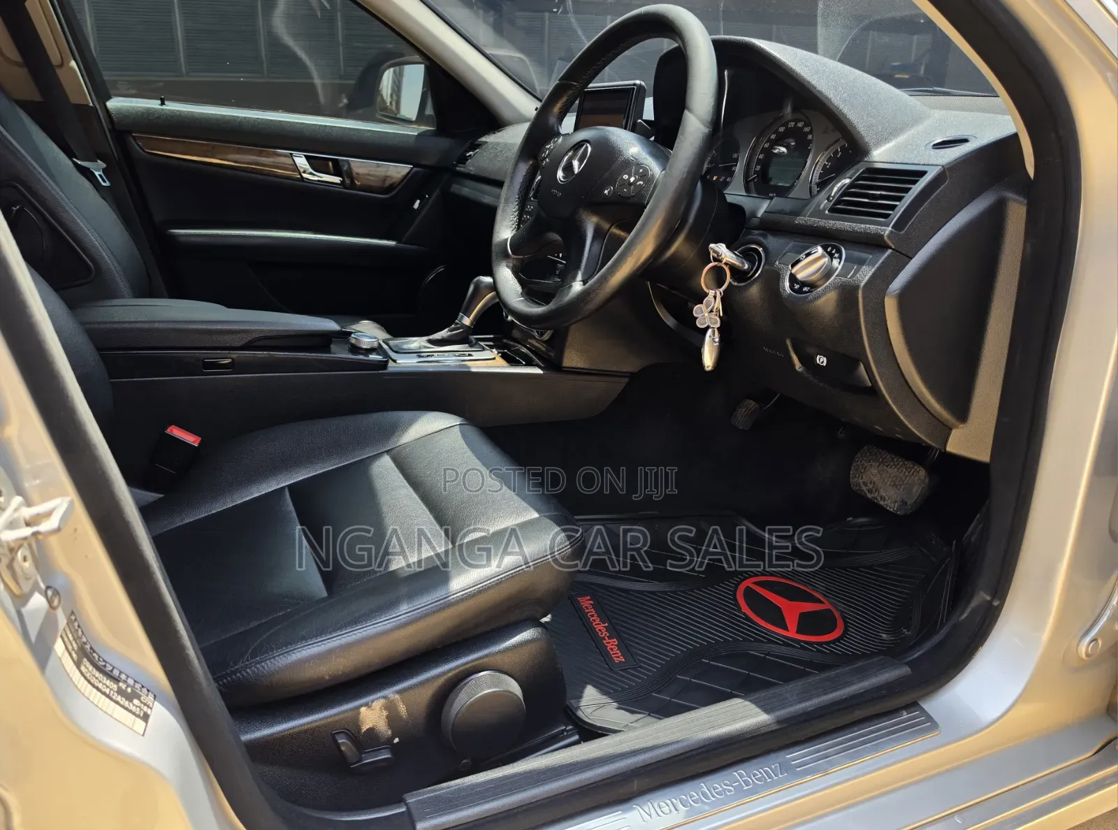 Mercedes-Benz C200 2009 Silver