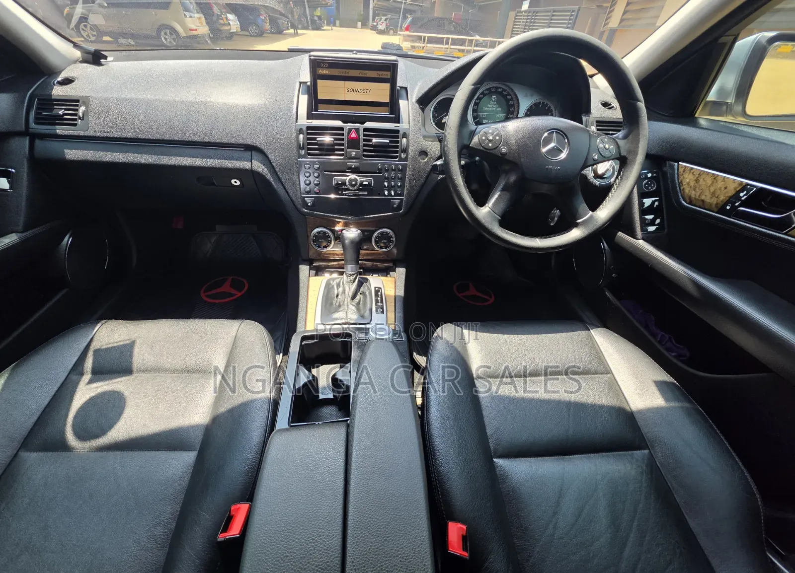 Mercedes-Benz C200 2009 Silver