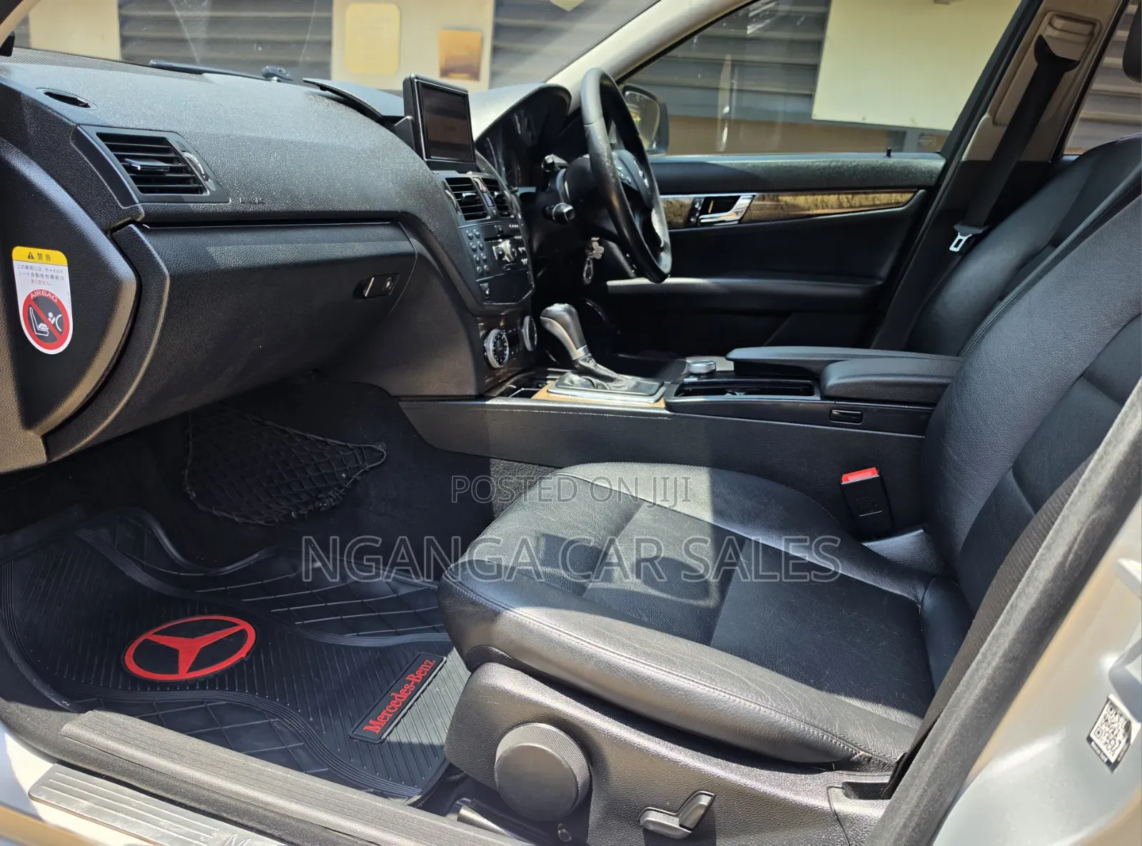 Mercedes-Benz C200 2009 Silver