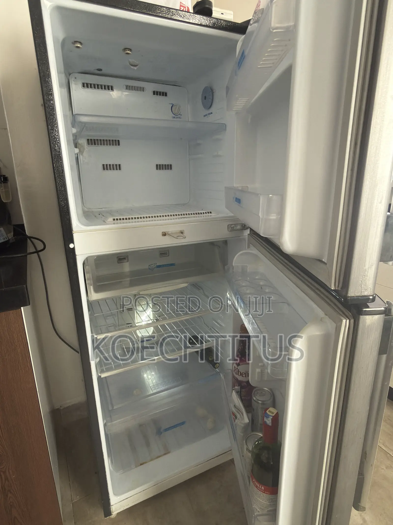 Armco Fridge 260L