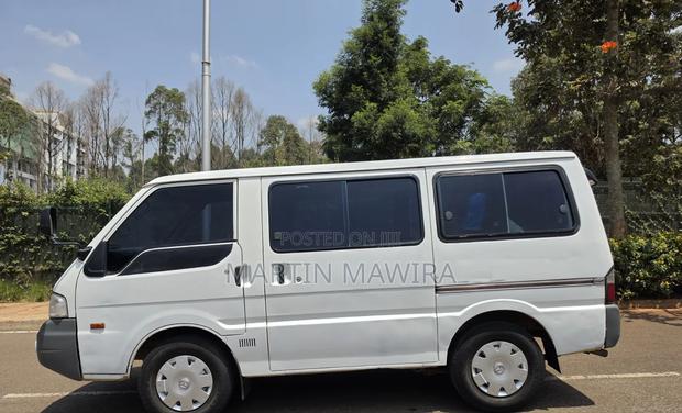 Mazda Bongo 2014 White - thumbnail 2