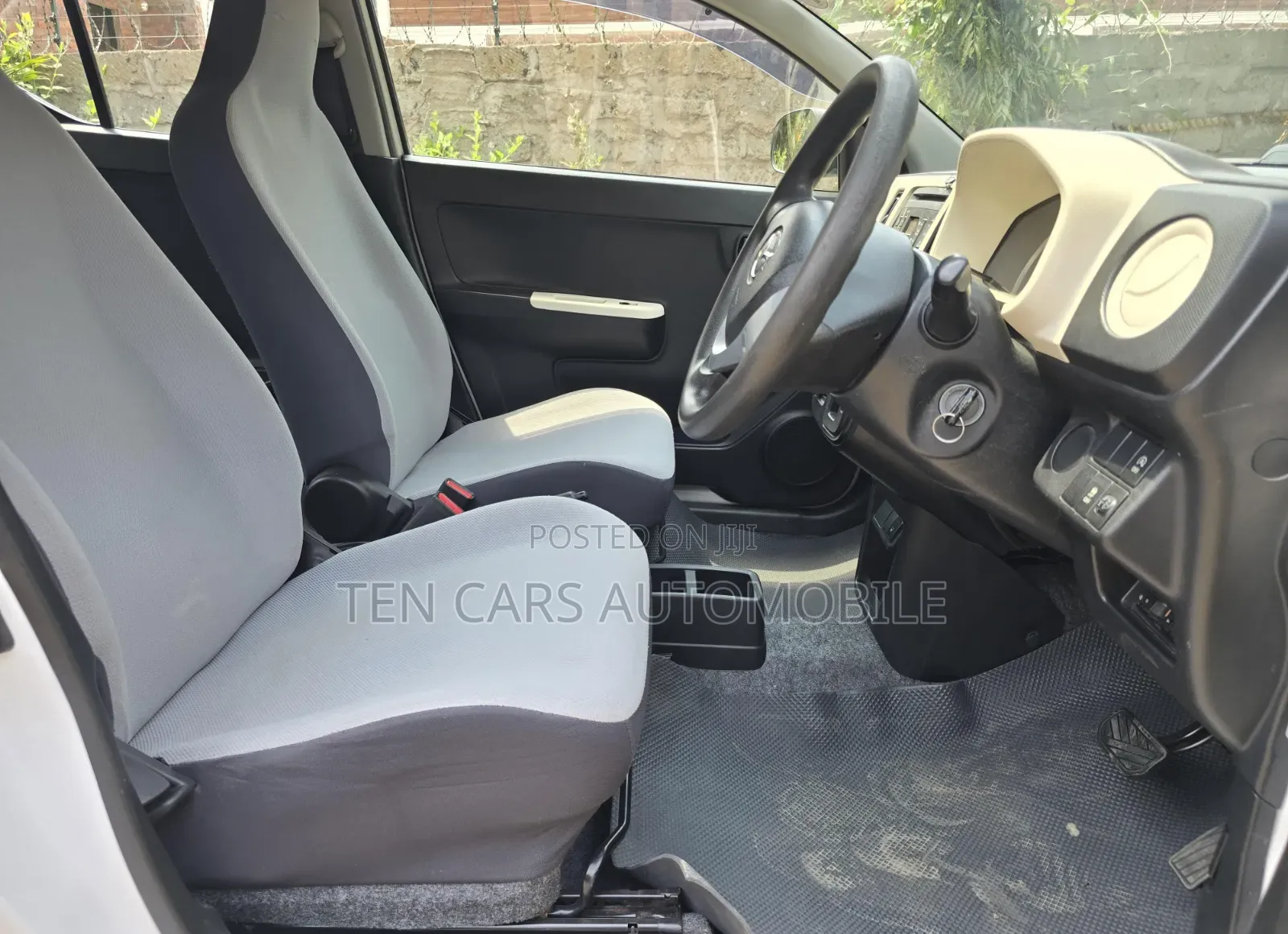 Mazda Carol 2018 White
