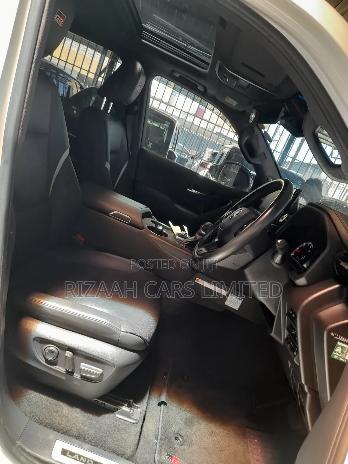 Toyota Land Cruiser 2023