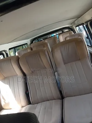 Toyota HiAce 2017 White