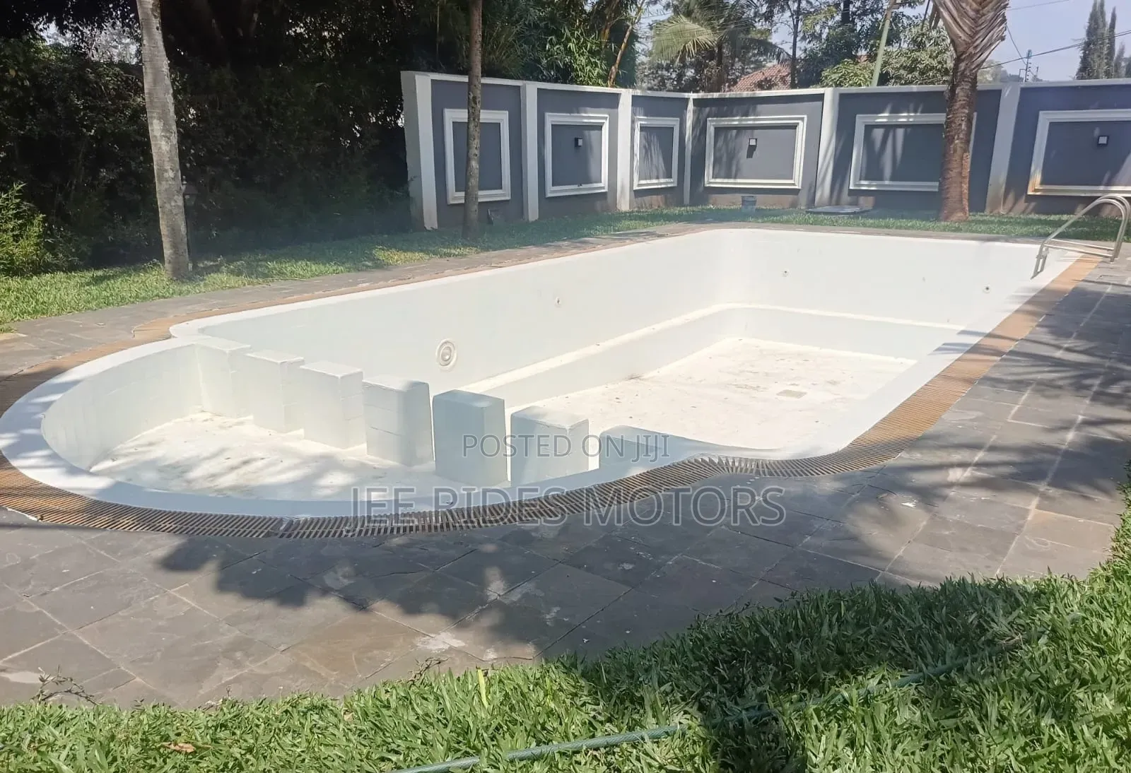 5bdrm House in Garden Estate, Nairobi Central for sale