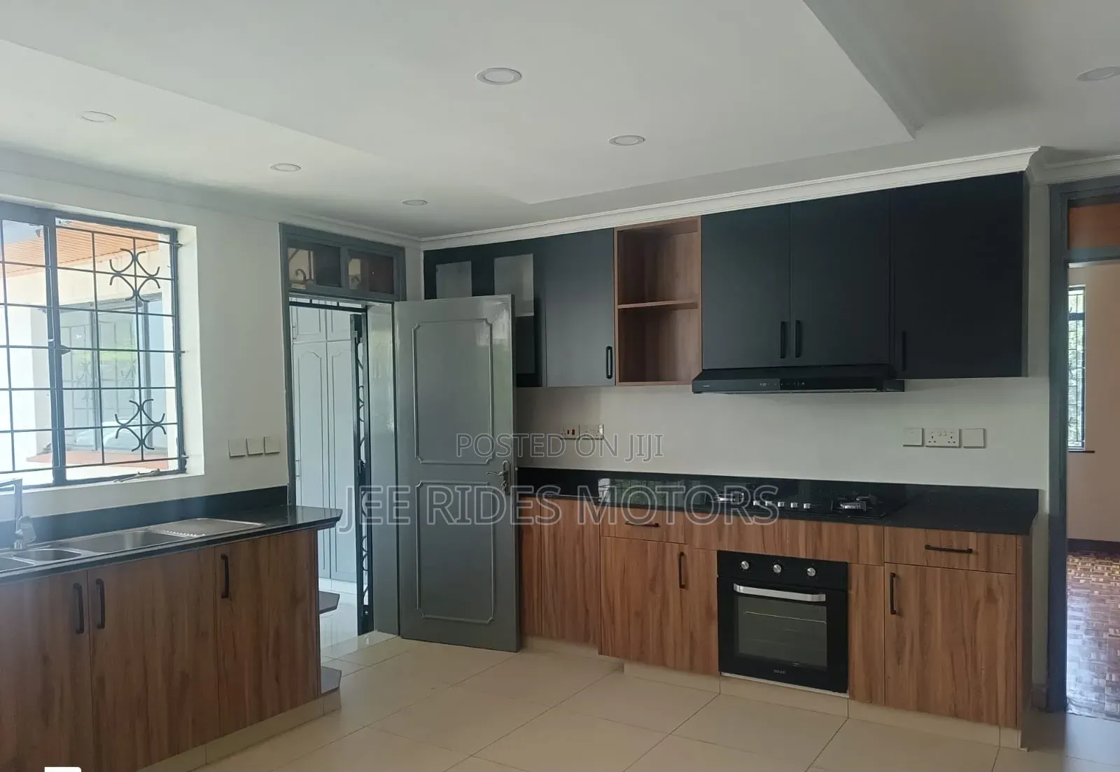 5bdrm House in Garden Estate, Nairobi Central for sale