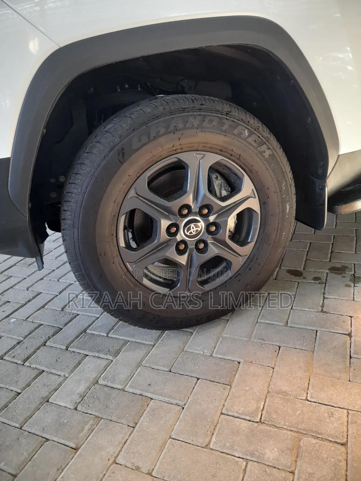 Toyota Land Cruiser 2023