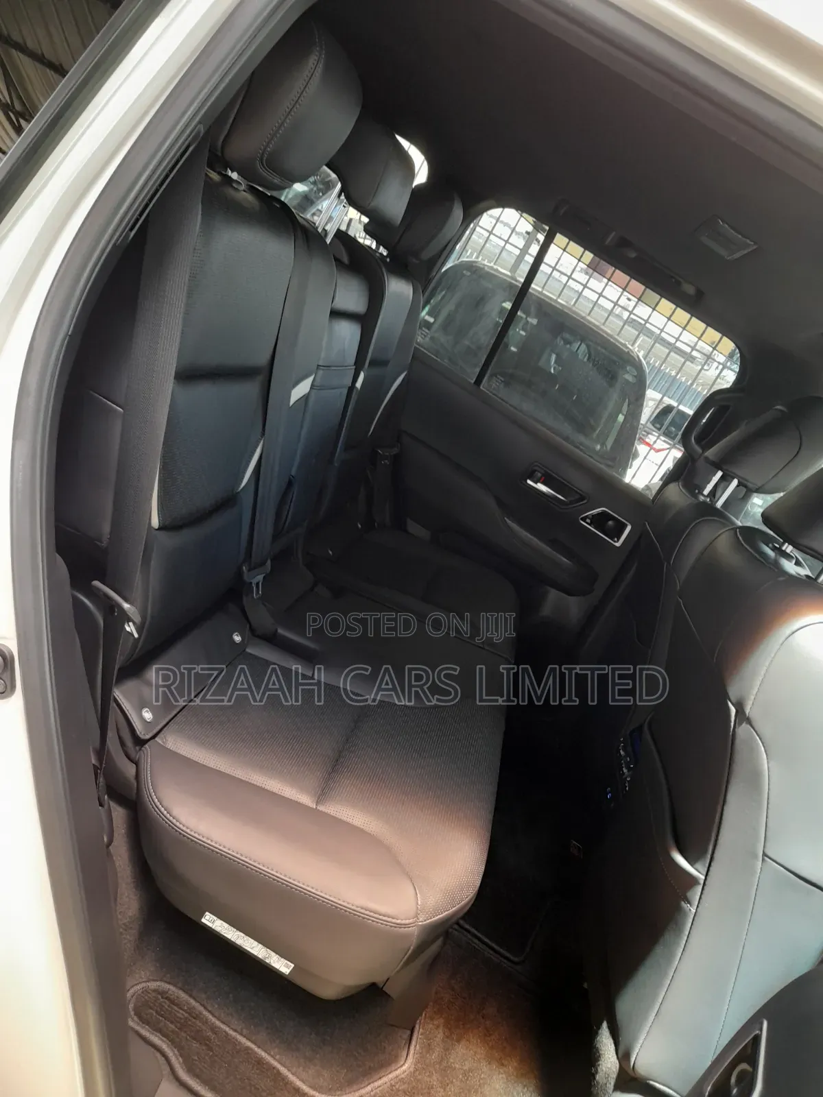 Toyota Land Cruiser 2023