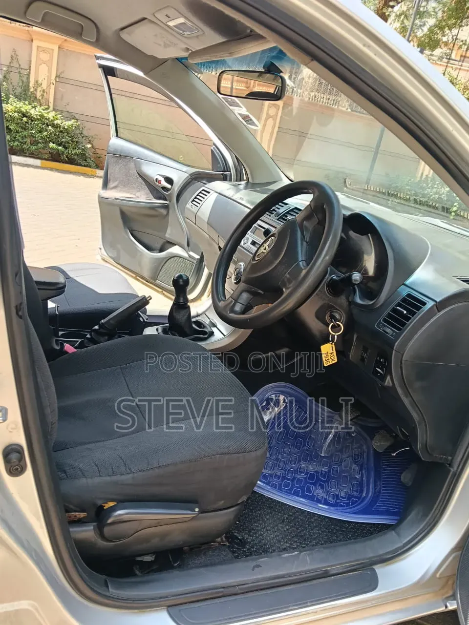 Toyota Corolla Fielder 2009 Silver