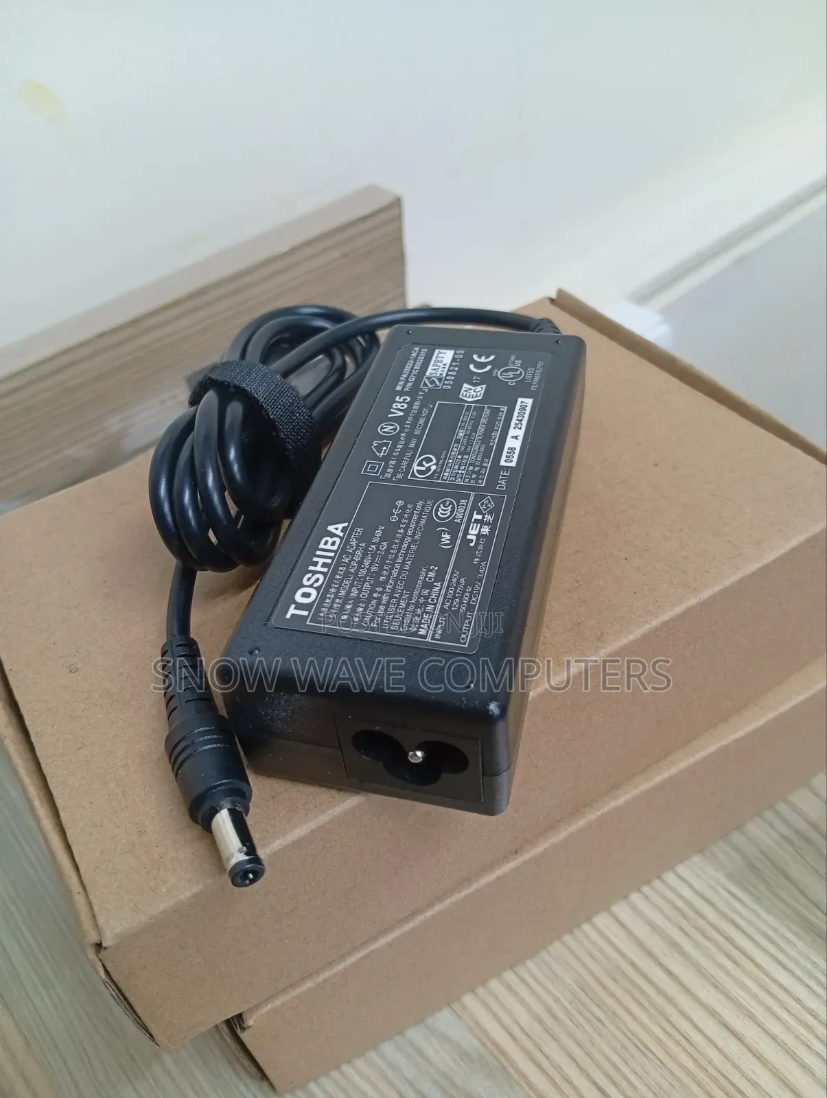 Toshiba 65w Normal Pin Charger for Toshiba Laptops