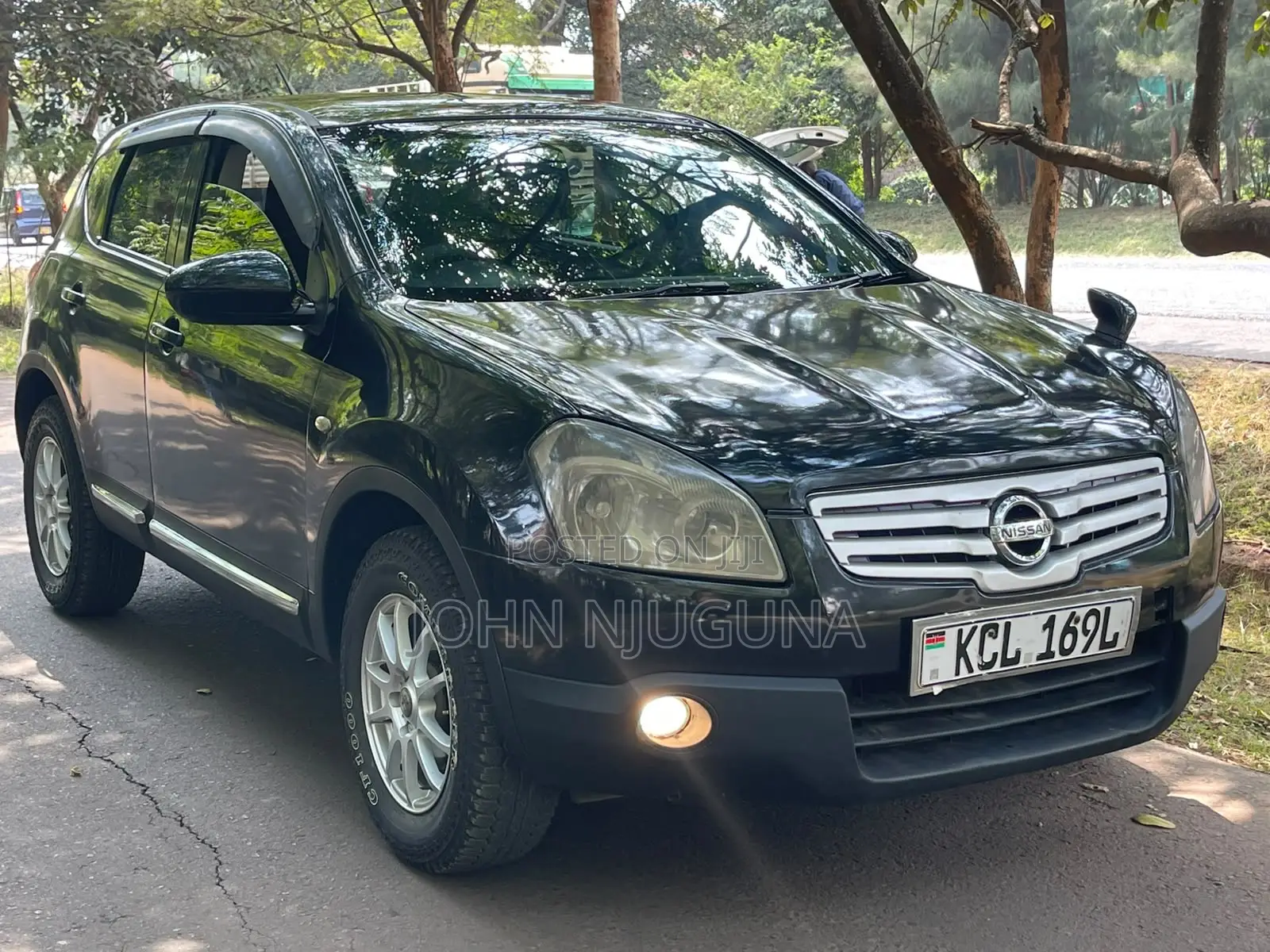 Nissan Dualis 2011 Black