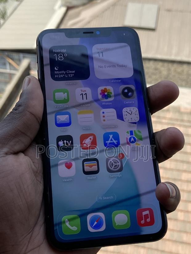 Apple iPhone 11 Pro Max 256 GB Black - thumbnail 2
