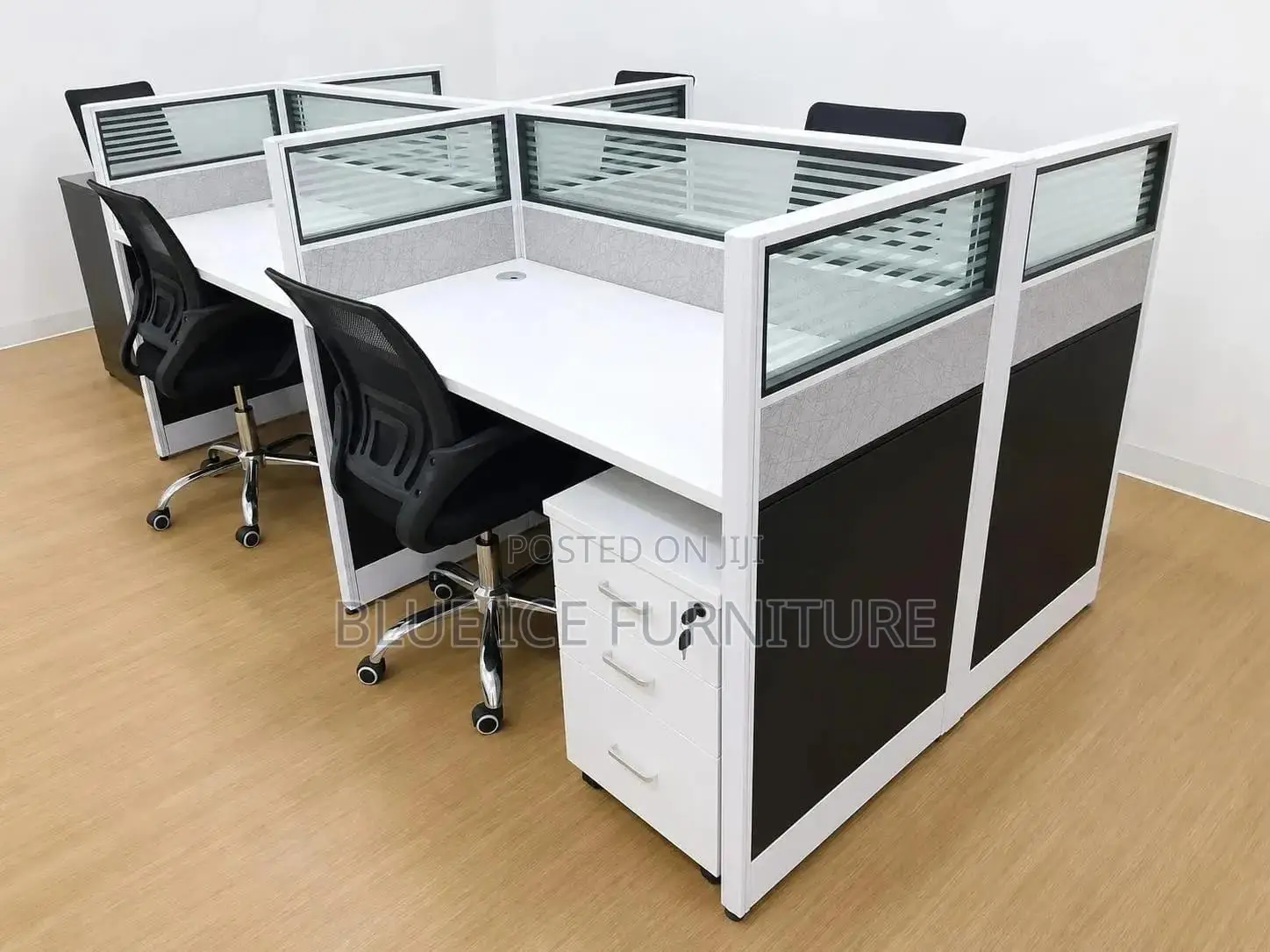 4-Way Office Workstation With Glass Partitions and Lockable Drawers